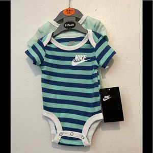 Nike onesie 2 packs
